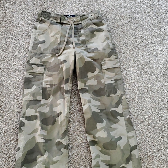 Camo cargo style pant - Picture 2 of 5